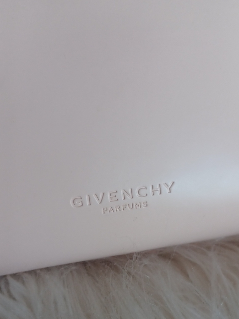 Givenchy Makeup Pouch - Picture 2 of 11